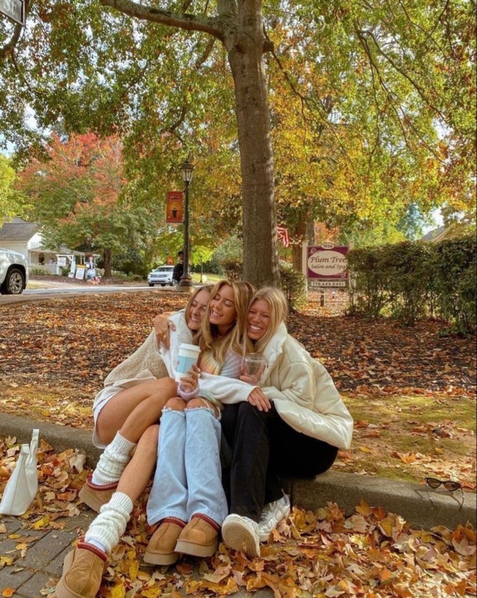 50 Fun Fall Activities To Do With Your Best&nbsp;Friend